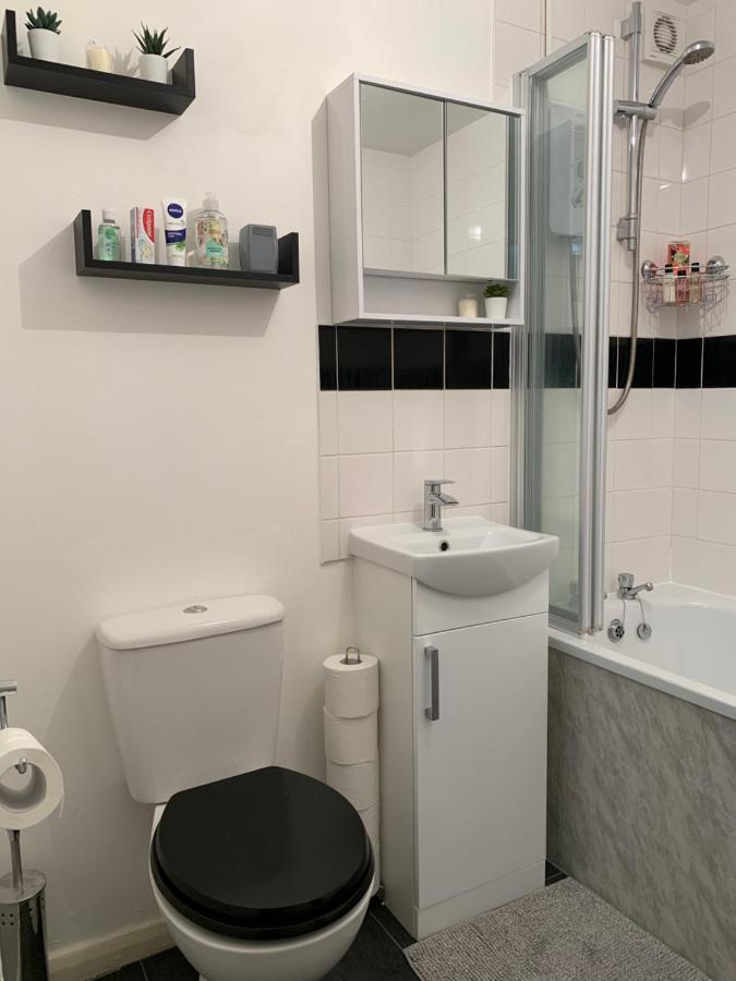 Modern Cosy Warm Home With Free Parking Chelmsford Exteriér fotografie